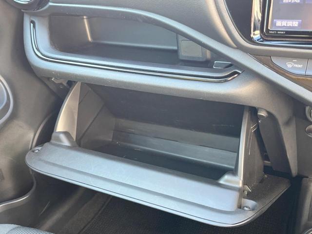 アクア Ｓスタイルブラック　純正ＳＤナビ　バックカメラ　衝突被害軽減システム　スマートキー　ＬＥＤヘッド　ビルトインＥＴＣ　純正１５インチアルミ　オートライト　オートエアコン　Ｂｌｕｅｔｏｏｔｈ　ＣＤ　ＤＶＤ再生　ＬＥＤフォグ（44枚目）