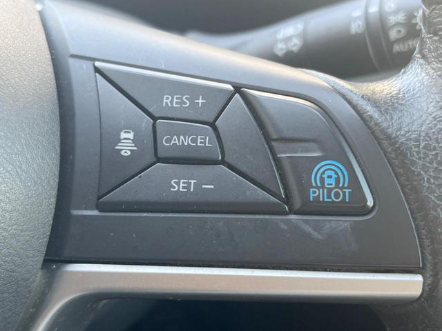 セレナ ハイウェイスター　Ｖセレクション　両側電動ドア　ＳＤナビ　後席モニター　全周囲カメラ　衝突被害軽減システム　スマートキー　ＬＥＤヘッド　ビルトインＥＴＣ　純正１６インチアルミ　オートライト　オートエアコン（7枚目）