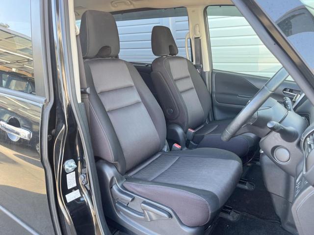 セレナ ハイウェイスター　Ｖセレクション　両側電動ドア　ＳＤナビ　後席モニター　全周囲カメラ　衝突被害軽減システム　スマートキー　ＬＥＤヘッド　ビルトインＥＴＣ　純正１６インチアルミ　オートライト　オートエアコン（9枚目）