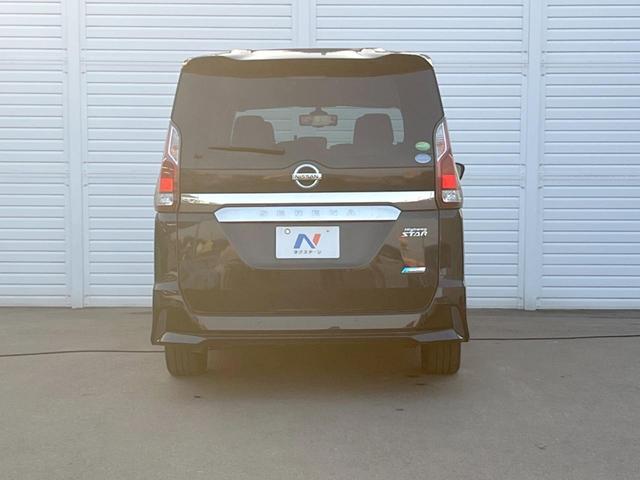 セレナ ハイウェイスター　Ｖセレクション　両側電動ドア　ＳＤナビ　後席モニター　全周囲カメラ　衝突被害軽減システム　スマートキー　ＬＥＤヘッド　ビルトインＥＴＣ　純正１６インチアルミ　オートライト　オートエアコン（17枚目）