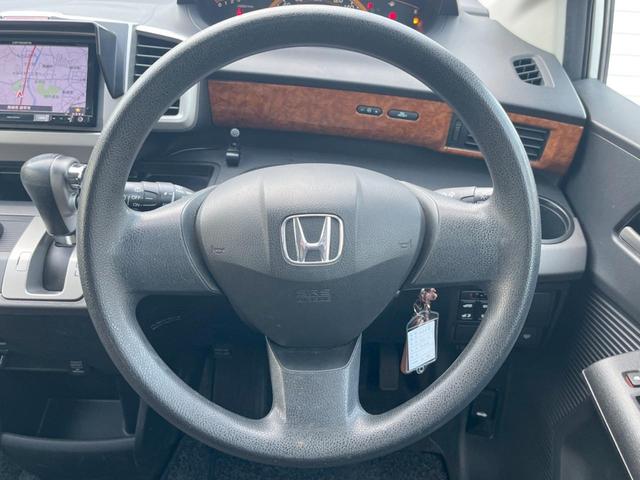 フリード G ハイウェイエディション 両側電動ドア SDナビ バックカメラ HIDヘッド ビルトインETC 純正15インチアルミ オートライト オートエアコン Bluetooth CD DVD再生 地デジ キーレス(13枚目)