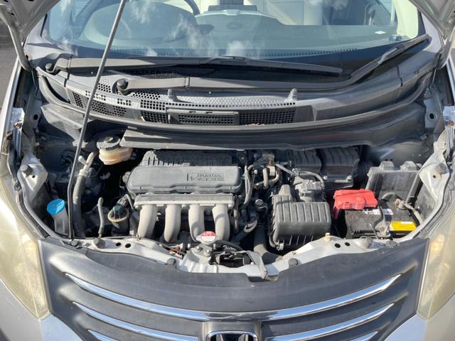 フリード G ハイウェイエディション 両側電動ドア SDナビ バックカメラ HIDヘッド ビルトインETC 純正15インチアルミ オートライト オートエアコン Bluetooth CD DVD再生 地デジ キーレス(20枚目)