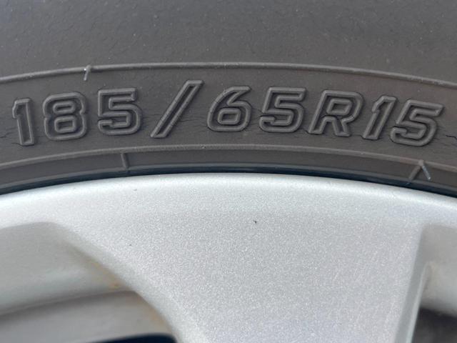 フリード G ハイウェイエディション 両側電動ドア SDナビ バックカメラ HIDヘッド ビルトインETC 純正15インチアルミ オートライト オートエアコン Bluetooth CD DVD再生 地デジ キーレス(25枚目)