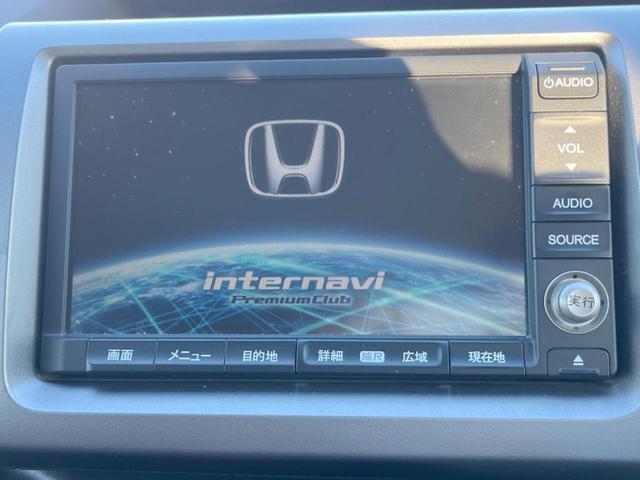 ステップワゴンスパーダ Ｚ　クールスピリット　インターナビ　セレクション　両側電動ドア　純正ＳＤナビ　後席モニター　バックカメラ　ハーフレザーシート　スマートキー　ＨＩＤヘッド　ビルトインＥＴＣ　クルコン　オートライト　オートエアコン　Ｂｌｕｅｔｏｏｔｈ　ＣＤ　ＤＶＤ再生（4枚目）