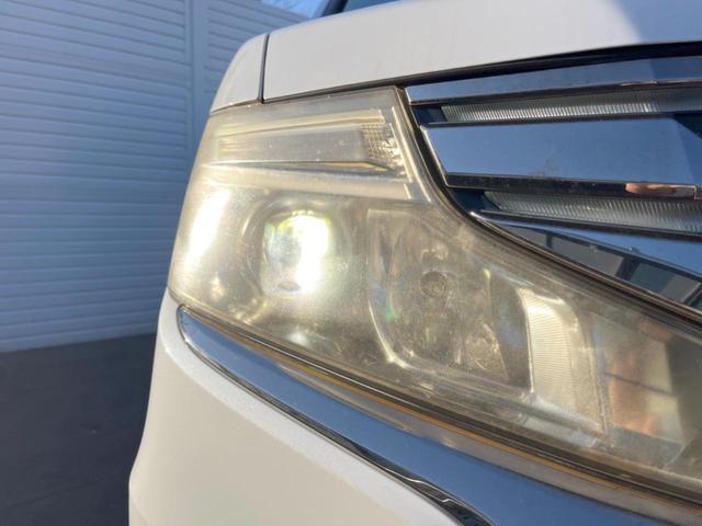 ステップワゴンスパーダ Ｚ　クールスピリット　インターナビ　セレクション　両側電動ドア　純正ＳＤナビ　後席モニター　バックカメラ　ハーフレザーシート　スマートキー　ＨＩＤヘッド　ビルトインＥＴＣ　クルコン　オートライト　オートエアコン　Ｂｌｕｅｔｏｏｔｈ　ＣＤ　ＤＶＤ再生（14枚目）