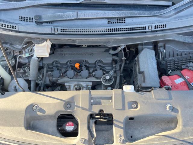 ステップワゴンスパーダ Ｚ　クールスピリット　インターナビ　セレクション　両側電動ドア　純正ＳＤナビ　後席モニター　バックカメラ　ハーフレザーシート　スマートキー　ＨＩＤヘッド　ビルトインＥＴＣ　クルコン　オートライト　オートエアコン　Ｂｌｕｅｔｏｏｔｈ　ＣＤ　ＤＶＤ再生（20枚目）