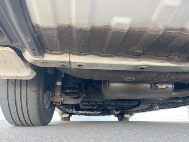 ステップワゴンスパーダ Ｚ　クールスピリット　インターナビ　セレクション　両側電動ドア　純正ＳＤナビ　後席モニター　バックカメラ　ハーフレザーシート　スマートキー　ＨＩＤヘッド　ビルトインＥＴＣ　クルコン　オートライト　オートエアコン　Ｂｌｕｅｔｏｏｔｈ　ＣＤ　ＤＶＤ再生（23枚目）