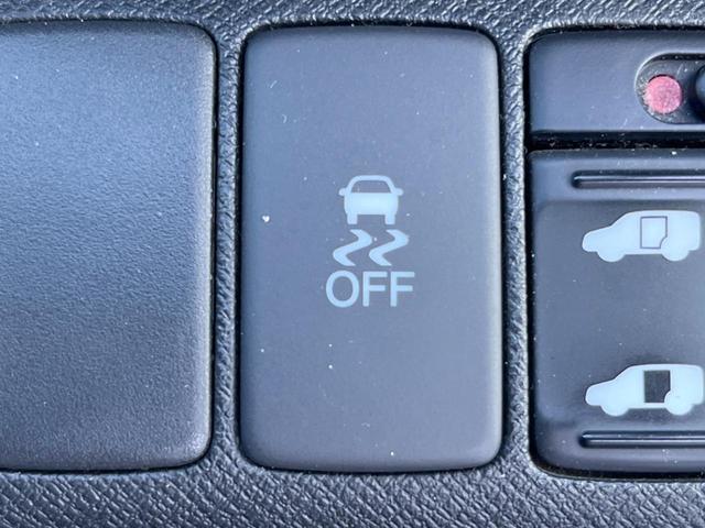 ステップワゴンスパーダ Ｚ　クールスピリット　インターナビ　セレクション　両側電動ドア　純正ＳＤナビ　後席モニター　バックカメラ　ハーフレザーシート　スマートキー　ＨＩＤヘッド　ビルトインＥＴＣ　クルコン　オートライト　オートエアコン　Ｂｌｕｅｔｏｏｔｈ　ＣＤ　ＤＶＤ再生（40枚目）