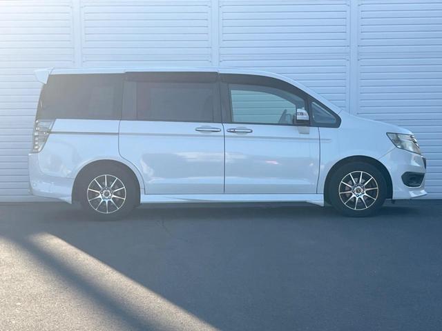 ステップワゴンスパーダ Ｚ　クールスピリット　インターナビ　セレクション　両側電動ドア　純正ＳＤナビ　後席モニター　バックカメラ　ハーフレザーシート　スマートキー　ＨＩＤヘッド　ビルトインＥＴＣ　クルコン　オートライト　オートエアコン　Ｂｌｕｅｔｏｏｔｈ　ＣＤ　ＤＶＤ再生（50枚目）