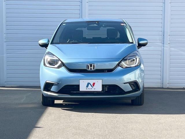 フィット ｅ：ＨＥＶホーム　純正ＳＤナビ　バックカメラ　衝突被害軽減システム　レーダークルーズ　ドラレコ　コーナーセンサー　スマートキー　ＬＥＤヘッド　ＥＴＣ　車線逸脱警報　オートライト　オートエアコン　Ｂｌｕｅｔｏｏｔｈ（17枚目）