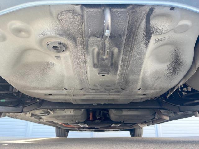 フィット ｅ：ＨＥＶホーム　純正ＳＤナビ　バックカメラ　衝突被害軽減システム　レーダークルーズ　ドラレコ　コーナーセンサー　スマートキー　ＬＥＤヘッド　ＥＴＣ　車線逸脱警報　オートライト　オートエアコン　Ｂｌｕｅｔｏｏｔｈ（22枚目）