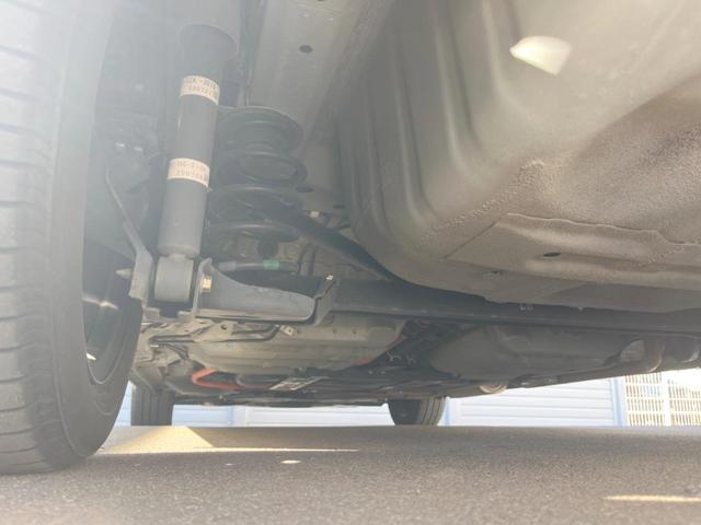 フィット ｅ：ＨＥＶホーム　純正ＳＤナビ　バックカメラ　衝突被害軽減システム　レーダークルーズ　ドラレコ　コーナーセンサー　スマートキー　ＬＥＤヘッド　ＥＴＣ　車線逸脱警報　オートライト　オートエアコン　Ｂｌｕｅｔｏｏｔｈ（24枚目）