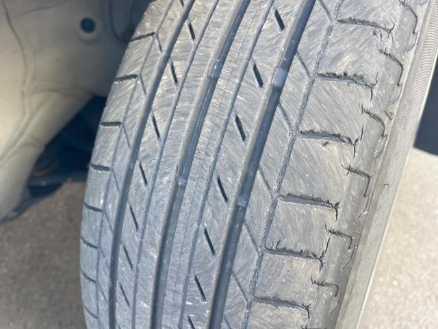 フィット ｅ：ＨＥＶホーム　純正ＳＤナビ　バックカメラ　衝突被害軽減システム　レーダークルーズ　ドラレコ　コーナーセンサー　スマートキー　ＬＥＤヘッド　ＥＴＣ　車線逸脱警報　オートライト　オートエアコン　Ｂｌｕｅｔｏｏｔｈ（27枚目）