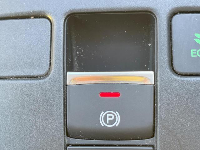 フィット ｅ：ＨＥＶホーム　純正ＳＤナビ　バックカメラ　衝突被害軽減システム　レーダークルーズ　ドラレコ　コーナーセンサー　スマートキー　ＬＥＤヘッド　ＥＴＣ　車線逸脱警報　オートライト　オートエアコン　Ｂｌｕｅｔｏｏｔｈ（30枚目）