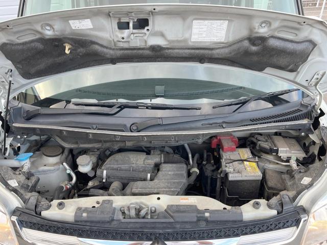 スペーシア Ｇリミテッド　電動スライドドア　全周囲カメラ　衝突被害軽減システム　シートヒーター　スマートキー　ＥＴＣ　オートエアコン　Ｂｌｕｅｔｏｏｔｈ　ＣＤ　ＤＶＤ再生　フルセグ（18枚目）