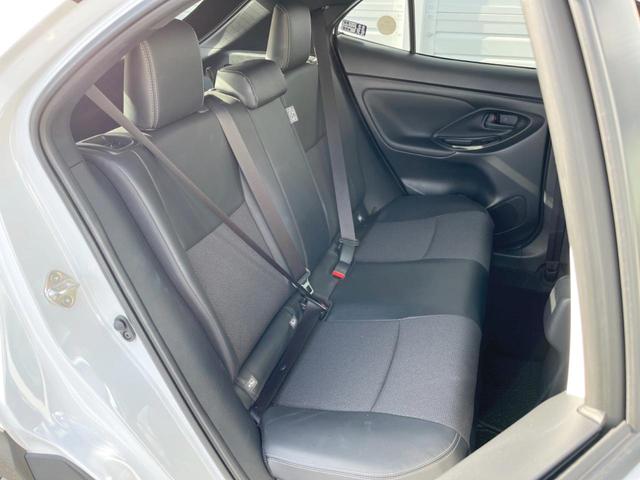 ヤリスクロス ハイブリッドＺ　禁煙　純正８型ナビ　衝突軽減　全周囲カメラ　レーダークルーズ　ブラインドスポットモニター　シートヒーター　ハーフレザーシート　ＬＥＤヘッド　クリアランスソナー　オートハイビーム　純正１８インチＡＷ（9枚目）