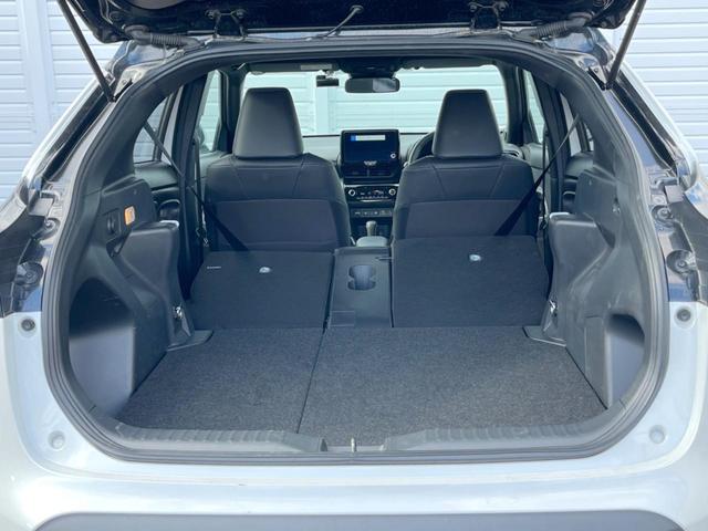 ヤリスクロス ハイブリッドＺ　禁煙　純正８型ナビ　衝突軽減　全周囲カメラ　レーダークルーズ　ブラインドスポットモニター　シートヒーター　ハーフレザーシート　ＬＥＤヘッド　クリアランスソナー　オートハイビーム　純正１８インチＡＷ（10枚目）