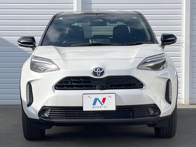 ヤリスクロス ハイブリッドＺ　禁煙　純正８型ナビ　衝突軽減　全周囲カメラ　レーダークルーズ　ブラインドスポットモニター　シートヒーター　ハーフレザーシート　ＬＥＤヘッド　クリアランスソナー　オートハイビーム　純正１８インチＡＷ（14枚目）