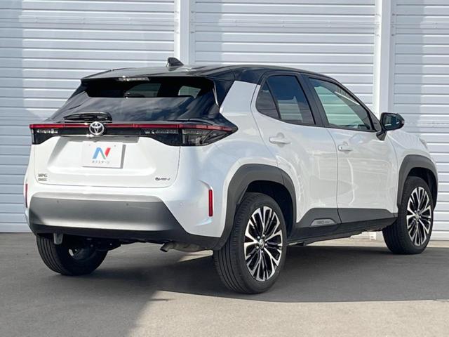 ヤリスクロス ハイブリッドＺ　禁煙　純正８型ナビ　衝突軽減　全周囲カメラ　レーダークルーズ　ブラインドスポットモニター　シートヒーター　ハーフレザーシート　ＬＥＤヘッド　クリアランスソナー　オートハイビーム　純正１８インチＡＷ（17枚目）