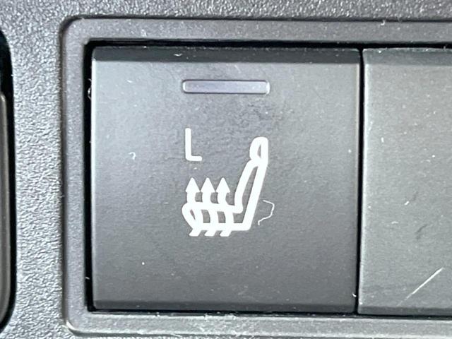 ヤリスクロス ハイブリッドＺ　禁煙　純正８型ナビ　衝突軽減　全周囲カメラ　レーダークルーズ　ブラインドスポットモニター　シートヒーター　ハーフレザーシート　ＬＥＤヘッド　クリアランスソナー　オートハイビーム　純正１８インチＡＷ（24枚目）