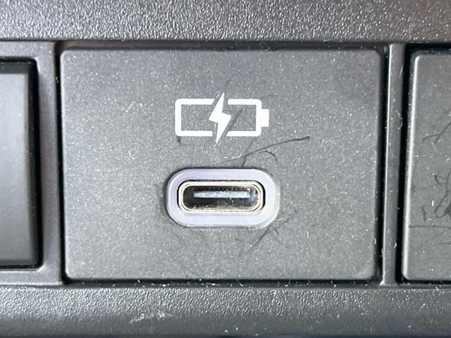 ヤリスクロス ハイブリッドＺ　禁煙　純正８型ナビ　衝突軽減　全周囲カメラ　レーダークルーズ　ブラインドスポットモニター　シートヒーター　ハーフレザーシート　ＬＥＤヘッド　クリアランスソナー　オートハイビーム　純正１８インチＡＷ（36枚目）