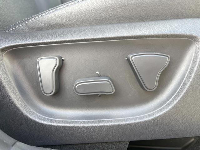 ヤリスクロス ハイブリッドＺ　禁煙　純正８型ナビ　衝突軽減　全周囲カメラ　レーダークルーズ　ブラインドスポットモニター　シートヒーター　ハーフレザーシート　ＬＥＤヘッド　クリアランスソナー　オートハイビーム　純正１８インチＡＷ（49枚目）