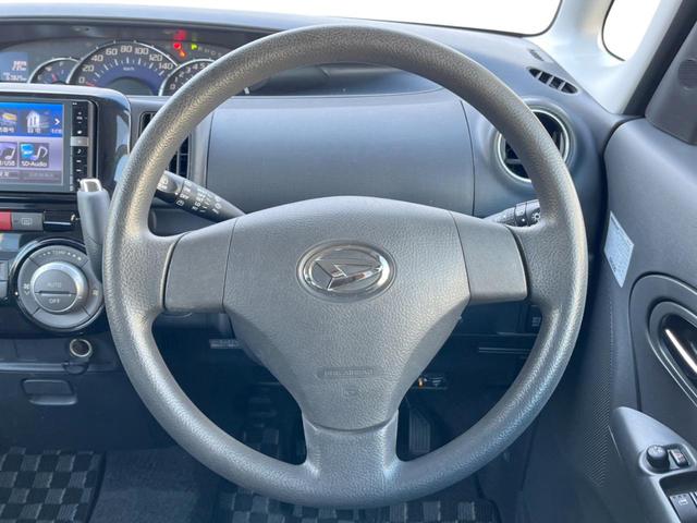 タント カスタムＸスペシャル　電動スライドドア　純正ＳＤナビ　バックカメラ　スマートキー　ＨＩＤヘッド　ＥＴＣ　純正１４インチアルミ　オートエアコン　Ｂｌｕｅｔｏｏｔｈ　ＣＤ　ＤＶＤ再生　フルセグ（12枚目）