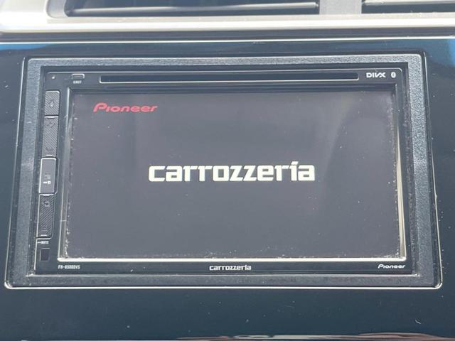 フィットハイブリッド Ｆパッケージ　バックカメラ　スマートキー　ＥＴＣ　純正１５インチアルミ　オートエアコン　Ｂｌｕｅｔｏｏｔｈ　ＣＤ　ＤＶＤ再生　バニティーミラー　電動格納ミラー（3枚目）