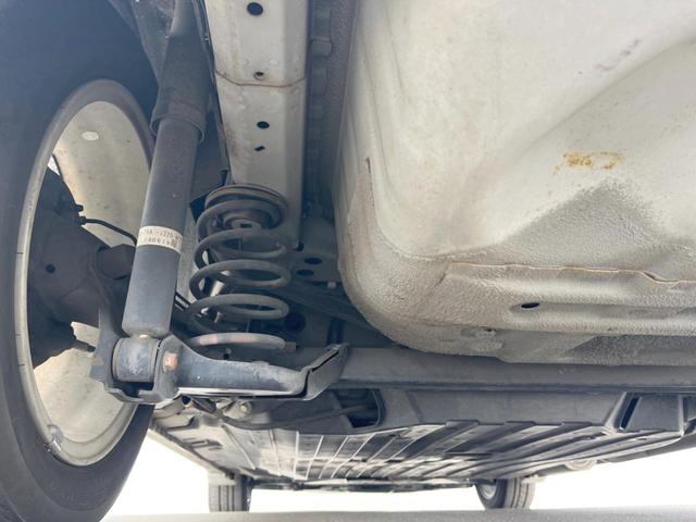 フィットハイブリッド Ｆパッケージ　バックカメラ　スマートキー　ＥＴＣ　純正１５インチアルミ　オートエアコン　Ｂｌｕｅｔｏｏｔｈ　ＣＤ　ＤＶＤ再生　バニティーミラー　電動格納ミラー（22枚目）