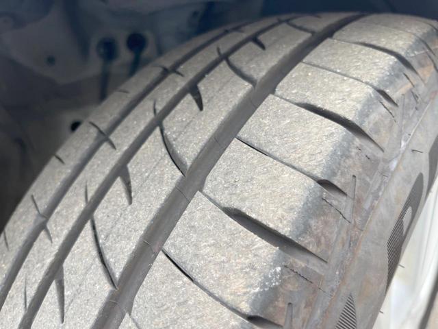 フィットハイブリッド Ｆパッケージ　バックカメラ　スマートキー　ＥＴＣ　純正１５インチアルミ　オートエアコン　Ｂｌｕｅｔｏｏｔｈ　ＣＤ　ＤＶＤ再生　バニティーミラー　電動格納ミラー（25枚目）