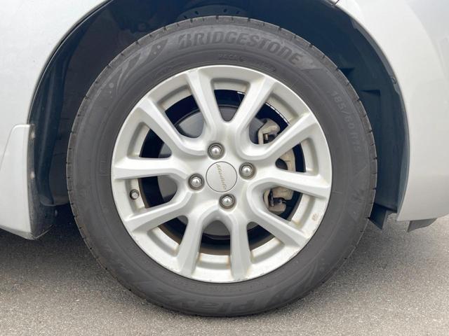 フィットハイブリッド Ｆパッケージ　バックカメラ　スマートキー　ＥＴＣ　純正１５インチアルミ　オートエアコン　Ｂｌｕｅｔｏｏｔｈ　ＣＤ　ＤＶＤ再生　バニティーミラー　電動格納ミラー（26枚目）