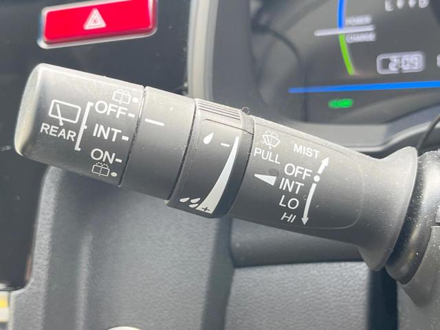 フィットハイブリッド Ｆパッケージ　バックカメラ　スマートキー　ＥＴＣ　純正１５インチアルミ　オートエアコン　Ｂｌｕｅｔｏｏｔｈ　ＣＤ　ＤＶＤ再生　バニティーミラー　電動格納ミラー（33枚目）