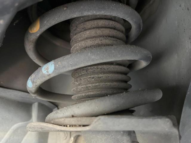 セレナ ハイウェイスター　Ｓ－ハイブリッド　エアロモード　両側電動ドア　純正ＳＤナビ　後席モニター　バックカメラ　スマートキー　ＨＩＤヘッド　ビルトインＥＴＣ　クルコン　純正１６インチアルミ　オートライト　オートエアコン　リアエアコン　Ｂｌｕｅｔｏｏｔｈ（22枚目）