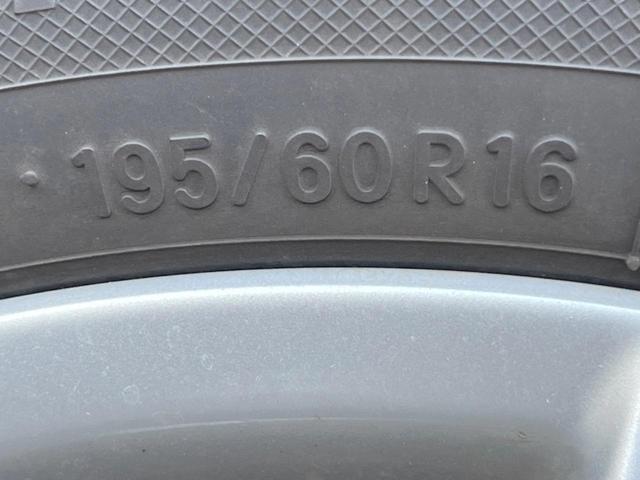 セレナ ハイウェイスター　Ｓ－ハイブリッド　エアロモード　両側電動ドア　純正ＳＤナビ　後席モニター　バックカメラ　スマートキー　ＨＩＤヘッド　ビルトインＥＴＣ　クルコン　純正１６インチアルミ　オートライト　オートエアコン　リアエアコン　Ｂｌｕｅｔｏｏｔｈ（29枚目）