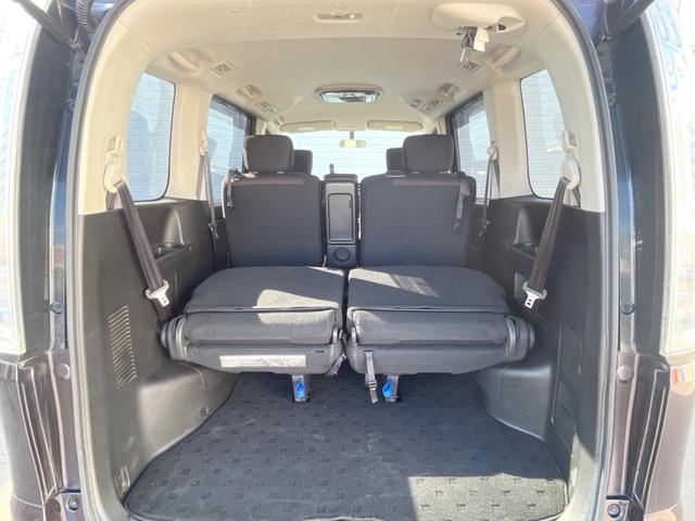 セレナ ハイウェイスター　Ｓ－ハイブリッド　エアロモード　両側電動ドア　純正ＳＤナビ　後席モニター　バックカメラ　スマートキー　ＨＩＤヘッド　ビルトインＥＴＣ　クルコン　純正１６インチアルミ　オートライト　オートエアコン　リアエアコン　Ｂｌｕｅｔｏｏｔｈ（51枚目）