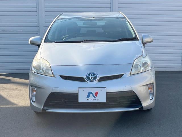 プリウス Ｌ　ＳＤナビ　バックカメラ　スマートキー　純正１５インチアルミ　オートライト　オートエアコン　ＣＤ　ＤＶＤ再生（14枚目）