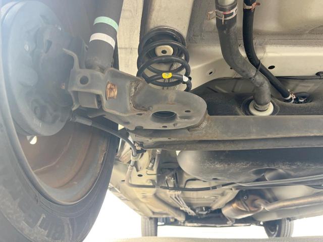 アルトラパン Ｓ　純正ＳＤナビ　衝突被害軽減システム　シートヒーター　スマートキー　ＨＩＤヘッド　Ｂｌｕｅｔｏｏｔｈ　ＣＤ　ＤＶＤ再生　フルセグ（21枚目）