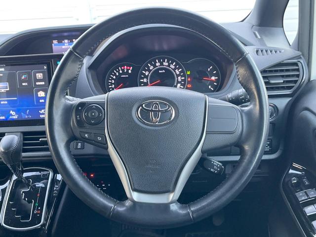 ヴォクシー ＺＳ　両側電動ドア　ＳＤナビ　後席モニター　バックカメラ　衝突被害軽減システム　スマートキー　ＬＥＤヘッド　ＥＴＣ　クルコン　純正１６インチアルミ　オートハイビーム　オートライト　デュアルエアコン（14枚目）