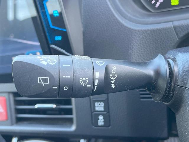 ヴォクシー ＺＳ　両側電動ドア　ＳＤナビ　後席モニター　バックカメラ　衝突被害軽減システム　スマートキー　ＬＥＤヘッド　ＥＴＣ　クルコン　純正１６インチアルミ　オートハイビーム　オートライト　デュアルエアコン（29枚目）