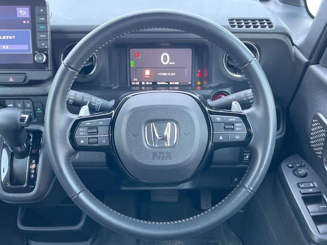 �y�����v�����X�e�A�����O�z�㎿�Ȋv���g�p���邱�ƂŁA��ɂ����������݂ƂĂ��^�]���₷���n���h���ł���