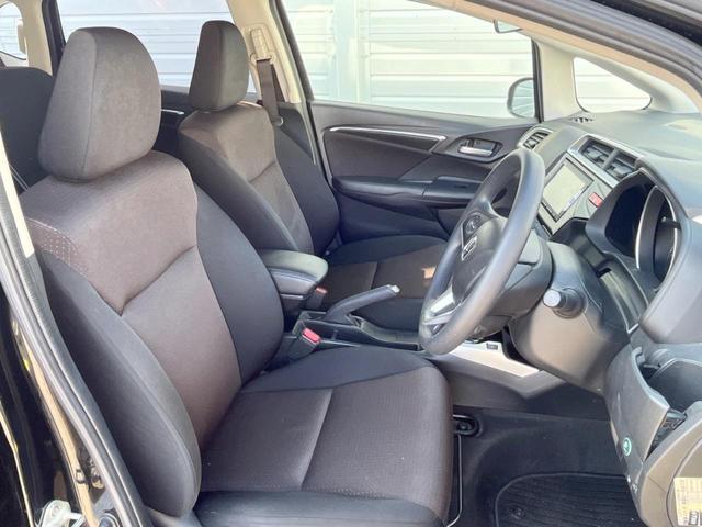 フィットハイブリッド Fパッケージ 純正SDナビ バックカメラ スマートキー ETC オートエアコン Bluetooth CD DVD再生 地デジ 電動格納ミラー(8枚目)