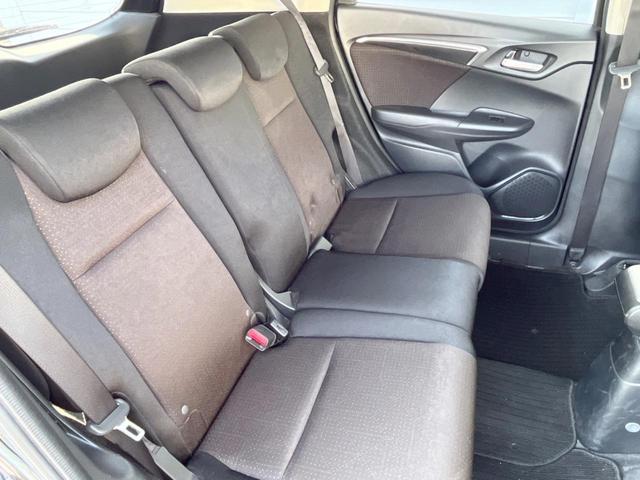 フィットハイブリッド Fパッケージ 純正SDナビ バックカメラ スマートキー ETC オートエアコン Bluetooth CD DVD再生 地デジ 電動格納ミラー(9枚目)