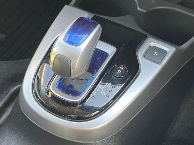 フィットハイブリッド Fパッケージ 純正SDナビ バックカメラ スマートキー ETC オートエアコン Bluetooth CD DVD再生 地デジ 電動格納ミラー(37枚目)