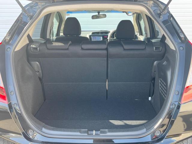 フィットハイブリッド Fパッケージ 純正SDナビ バックカメラ スマートキー ETC オートエアコン Bluetooth CD DVD再生 地デジ 電動格納ミラー(38枚目)