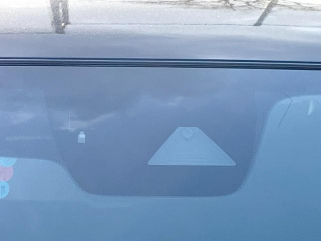 �y�X�}�[�g�V�e�B�u���[�L�T�|�[�g�z�ᑬ���s���ɑO���̎ԗ�����F�����A�Փ˂������Ȏ��͌x��ƃu���[�L�ŏՓˉ���Ɣ�Q�y�����A�V�X�g�B�����S�Ƀh���C�u�����y���݂��������܂��B