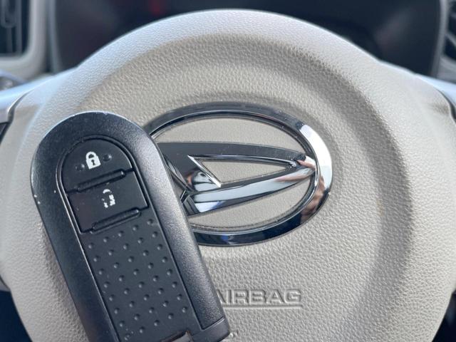 �y�L�[�t���[�V�X�e���z�J�o����|�P�b�g�ɓ��ꂽ�܂܂ł��h�A�̎{���E�������\�ȃX�}�[�g�L�[�𑕔��B�G���W���̃I���E�I�t�����J�M�����o���K�v����������Ƃ��Ă��֗��ł���