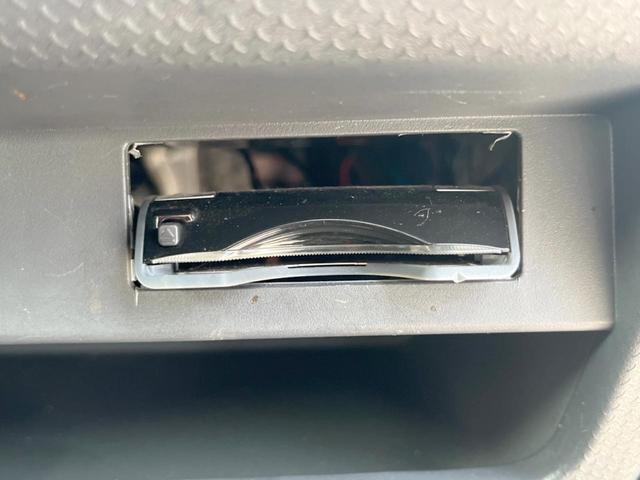 ハスラー ＪスタイルＩＩ　純正ＳＤナビ　バックカメラ　衝突被害軽減システム　ハーフレザーシート　スマートキー　ＨＩＤヘッド　ＥＴＣ　純正１５インチアルミ　オートライト　オートエアコン　Ｂｌｕｅｔｏｏｔｈ　ＣＤ　ＤＶＤ再生（6枚目）