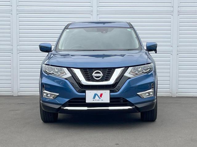 エクストレイル ２０Ｘ　７人乗り　純正ＳＤナビ　後席モニター　バックカメラ　電動リアゲート　レザー調シート　ドラレコ　スマートキー　ＬＥＤヘッド　ビルトインＥＴＣ　純正１８インチアルミ　オートライト　オートエアコン（15枚目）