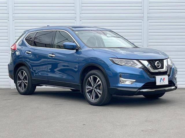 エクストレイル ２０Ｘ　７人乗り　純正ＳＤナビ　後席モニター　バックカメラ　電動リアゲート　レザー調シート　ドラレコ　スマートキー　ＬＥＤヘッド　ビルトインＥＴＣ　純正１８インチアルミ　オートライト　オートエアコン（17枚目）