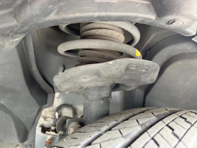 エクストレイル ２０Ｘ　７人乗り　純正ＳＤナビ　後席モニター　バックカメラ　電動リアゲート　レザー調シート　ドラレコ　スマートキー　ＬＥＤヘッド　ビルトインＥＴＣ　純正１８インチアルミ　オートライト　オートエアコン（21枚目）